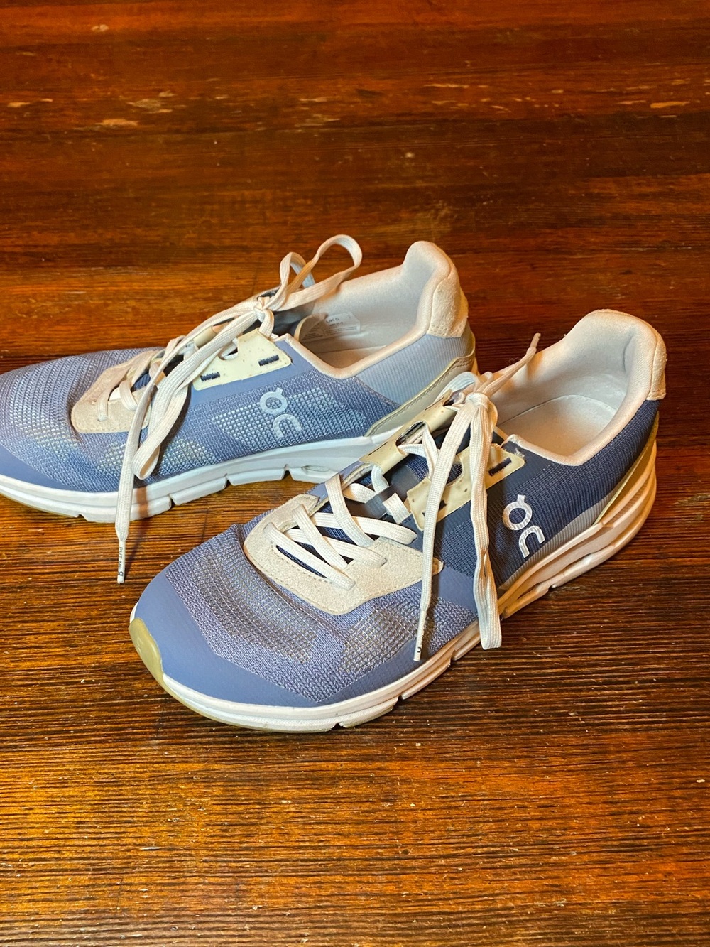 EUC On Running Cloudrift Sneakers Athletic Shoes Metal/Navy Colorway